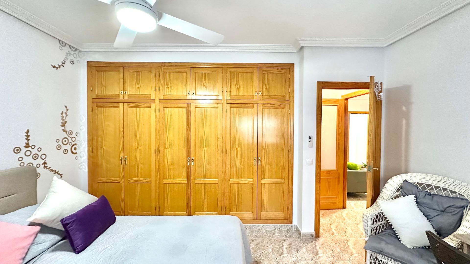 2 Bed, 1 Bath, ApartmentFor Sale, Torrevieja, Alicante