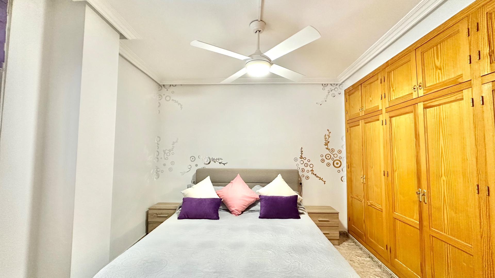 2 Bed, 1 Bath, ApartmentFor Sale, Torrevieja, Alicante