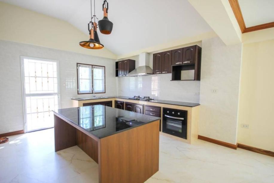 3 Bath, HouseFor Sale, North - Hua Hin, Prachuap Khiri Khan