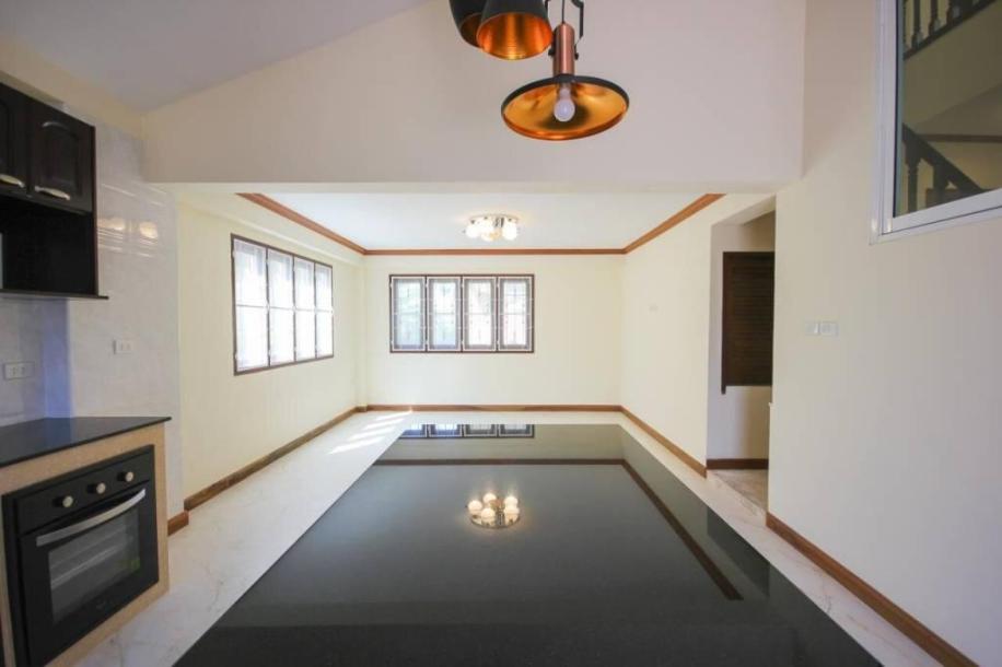 3 Bath, HouseFor Sale, North - Hua Hin, Prachuap Khiri Khan