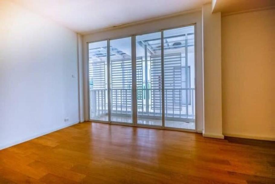 2 Bath, ApartmentFor Sale, North - Hua Hin, Prachuap Khiri Khan