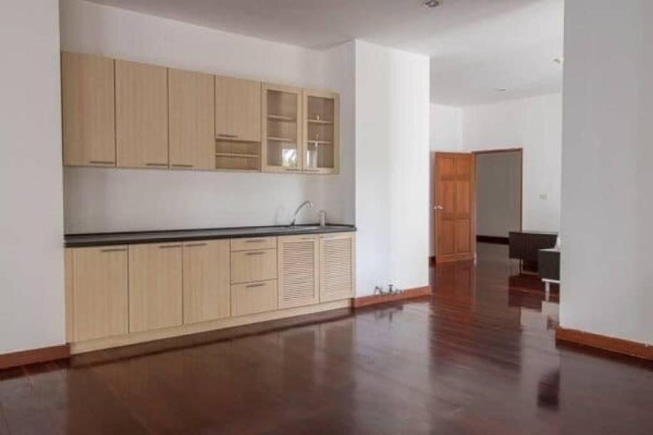 4 Bath, ApartmentFor Sale, North - Hua Hin, Prachuap Khiri Khan