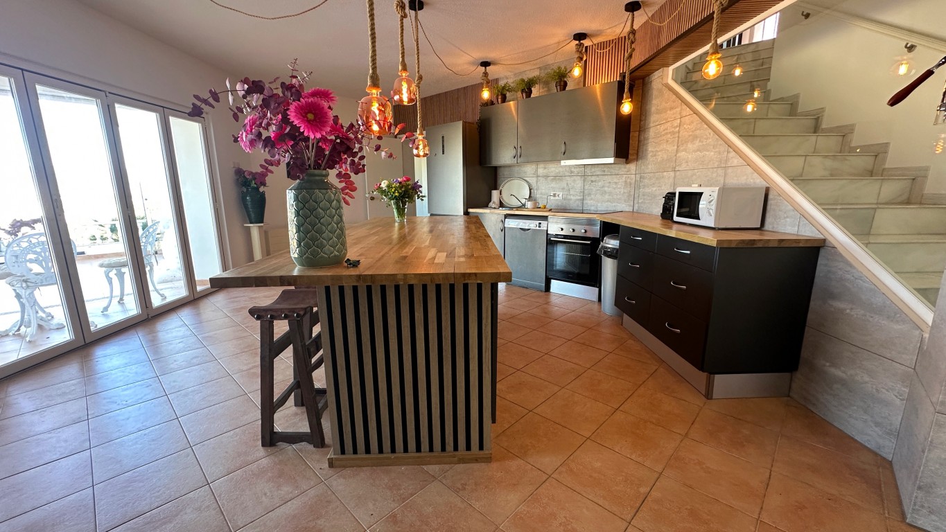 6 Bed, 4 Bath, HouseFor Sale, Albir, Alicante