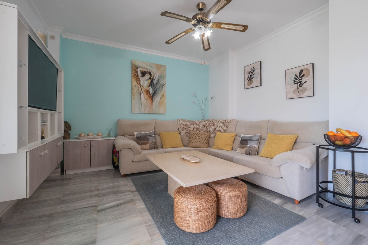 Alhaurin Golf, Malaga, 2 Bedrooms Bedrooms, ,2 BathroomsBathrooms,For Sale,R5317363