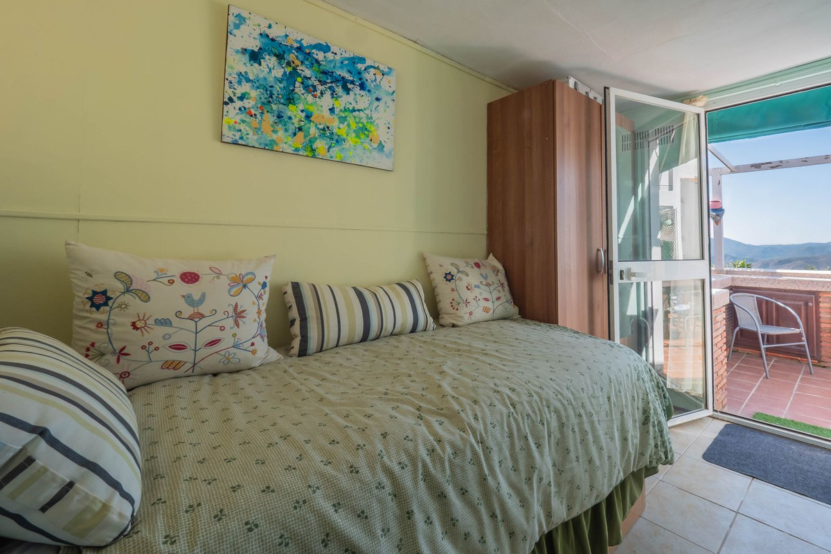 Alhaurin Golf, Malaga, 2 Bedrooms Bedrooms, ,2 BathroomsBathrooms,For Sale,R5317363