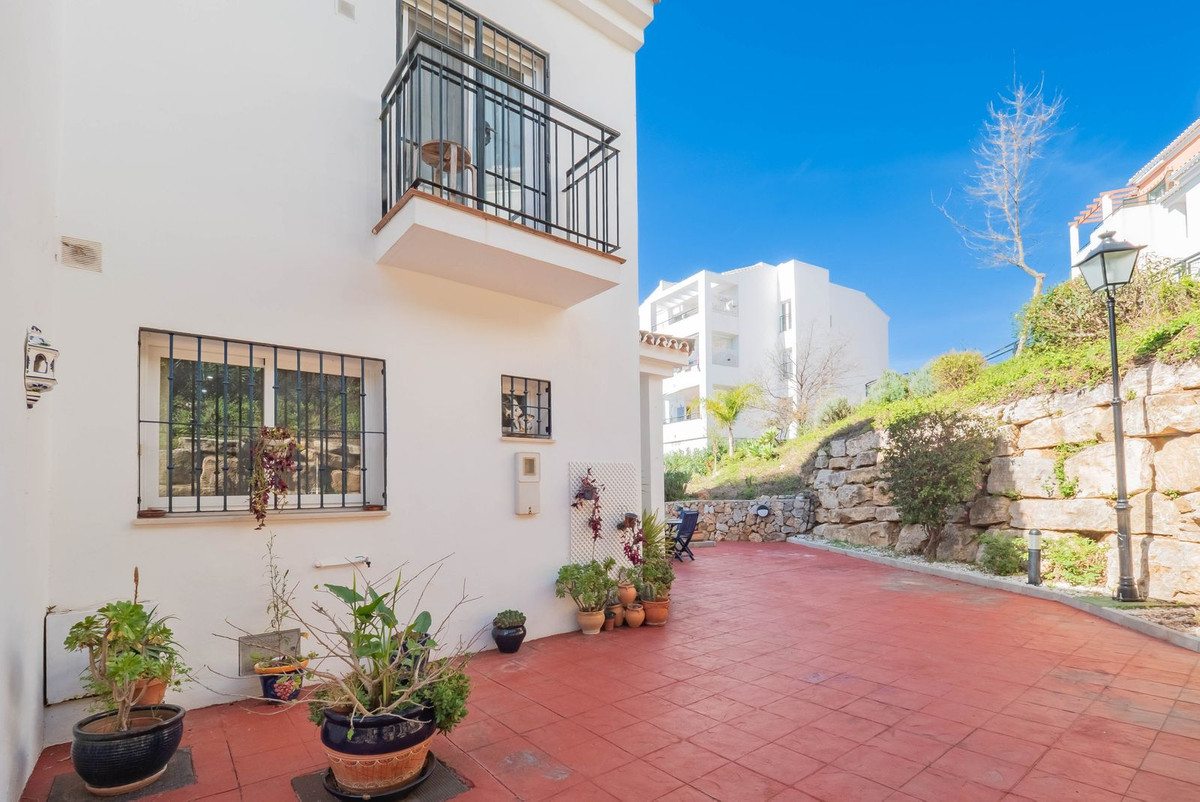Alhaurin Golf, Malaga, 2 Bedrooms Bedrooms, ,2 BathroomsBathrooms,For Sale,R5317363