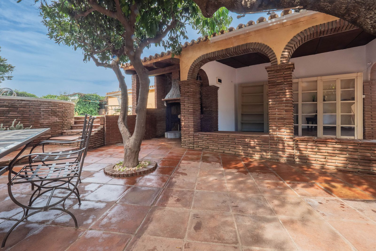 Alhaurin el Grande, Malaga, 5 Bedrooms Bedrooms, ,3 BathroomsBathrooms,For Sale,R5320033