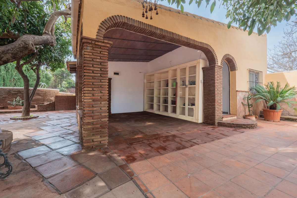 Alhaurin el Grande, Malaga, 5 Bedrooms Bedrooms, ,3 BathroomsBathrooms,For Sale,R5320033