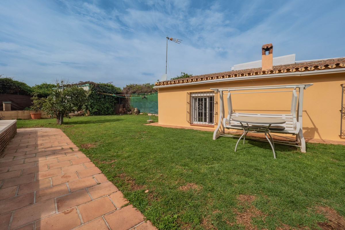 Alhaurin el Grande, Malaga, 5 Bedrooms Bedrooms, ,3 BathroomsBathrooms,For Sale,R5320033