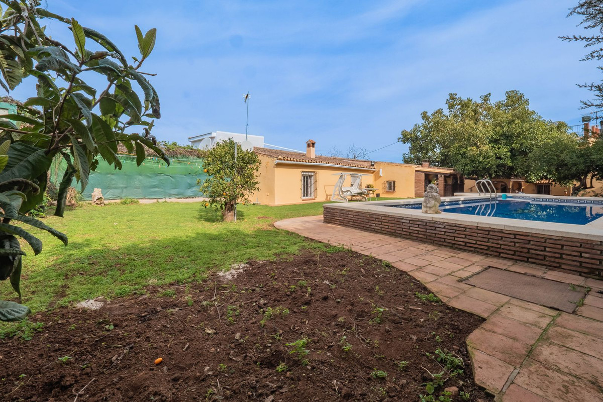 Alhaurin el Grande, Malaga, 5 Bedrooms Bedrooms, ,3 BathroomsBathrooms,For Sale,R5320033