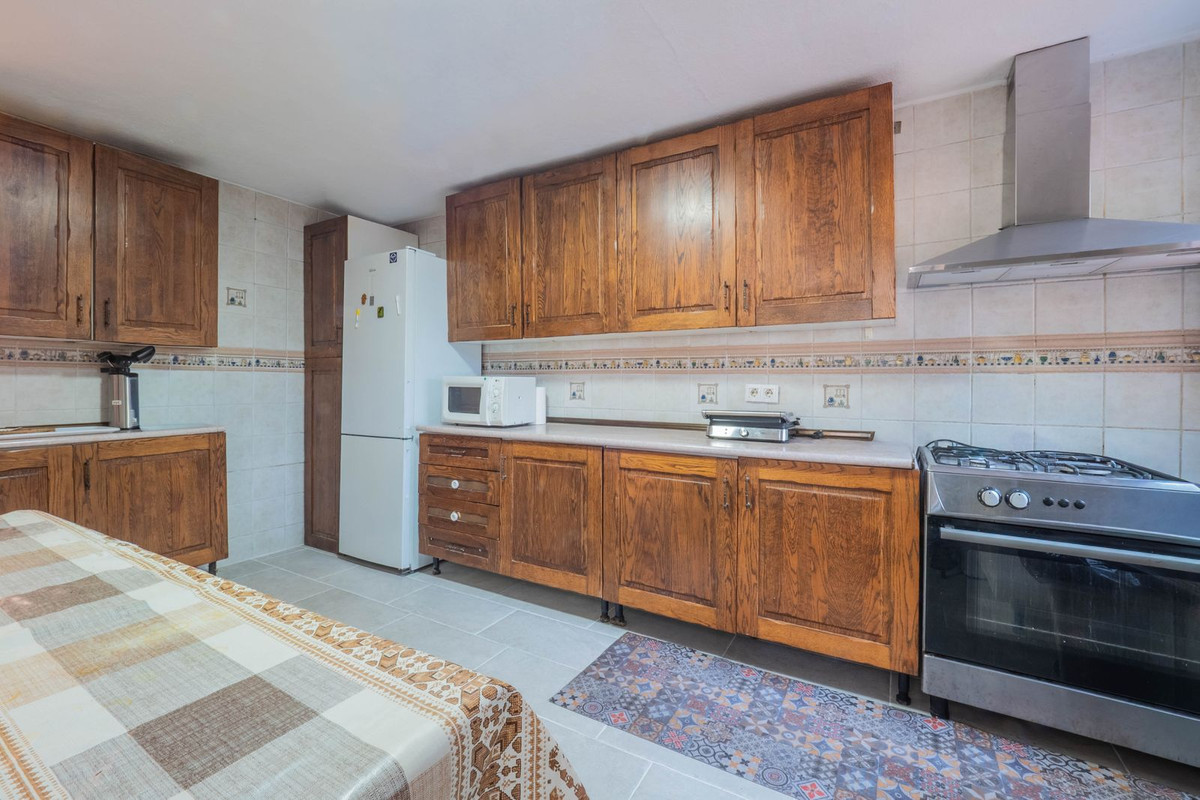 Alhaurin el Grande, Malaga, 5 Bedrooms Bedrooms, ,3 BathroomsBathrooms,For Sale,R5320033