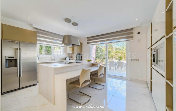 4 Bed, 4 Bath, HouseFor Sale, Golf Adeje, La Caleta