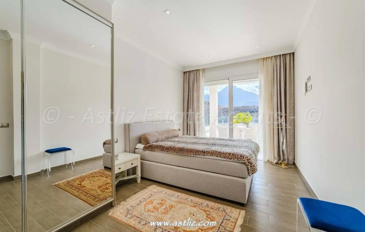 4 Bed, 4 Bath, HouseFor Sale, Golf Adeje, La Caleta