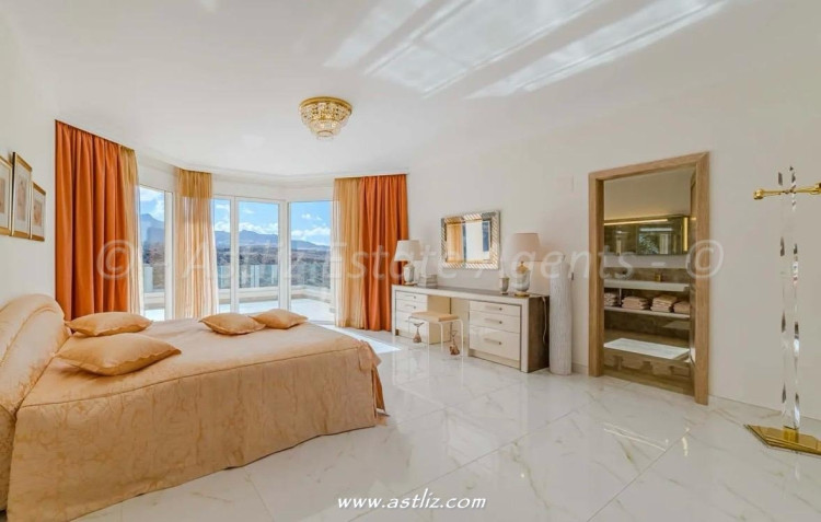 4 Bed, 4 Bath, HouseFor Sale, Golf Adeje, La Caleta