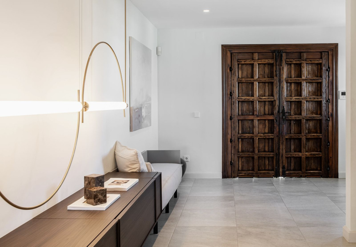 5 Bed, 5 Bath, HouseFor Sale, Estepona, Malaga