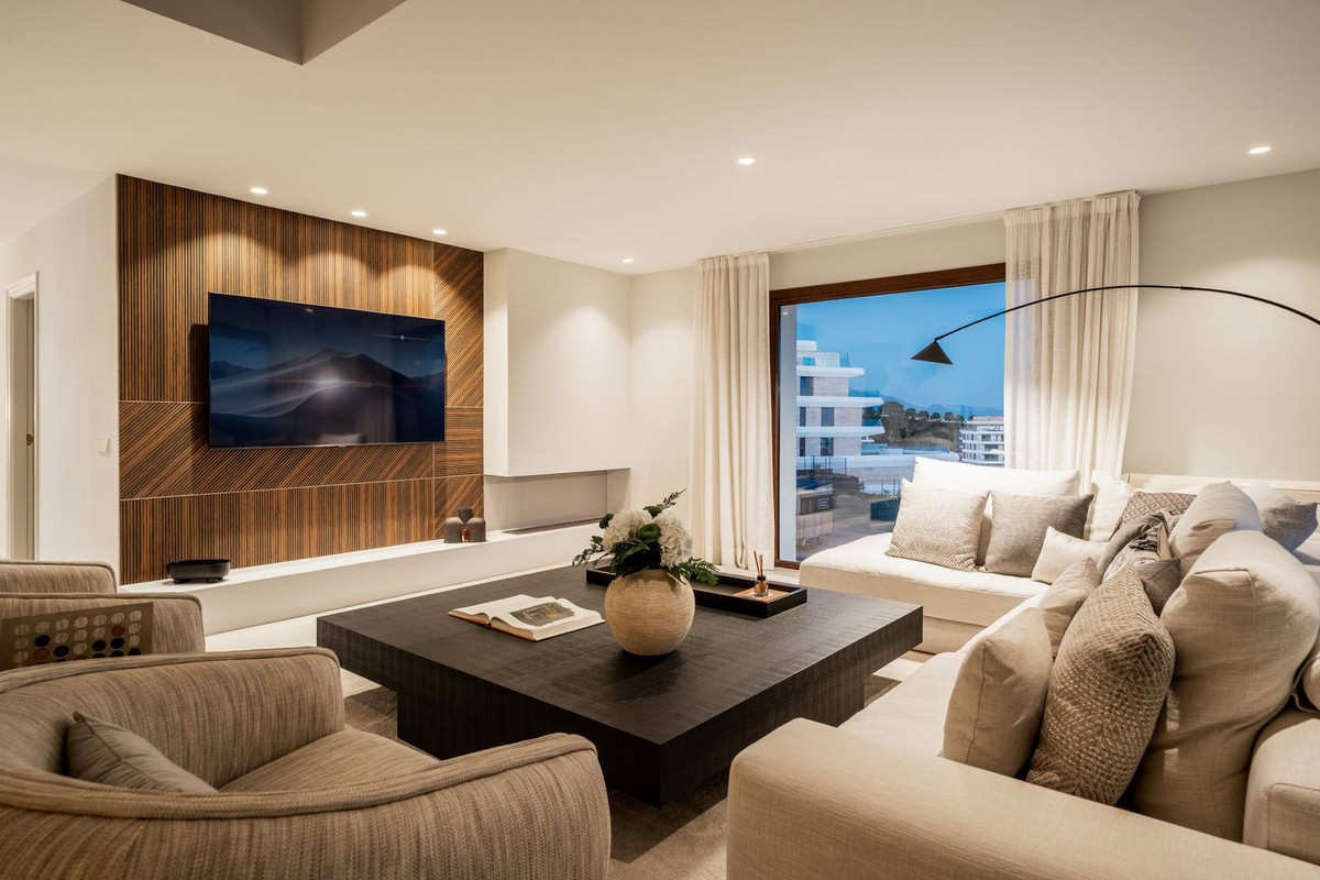 5 Bed, 5 Bath, HouseFor Sale, Estepona, Malaga