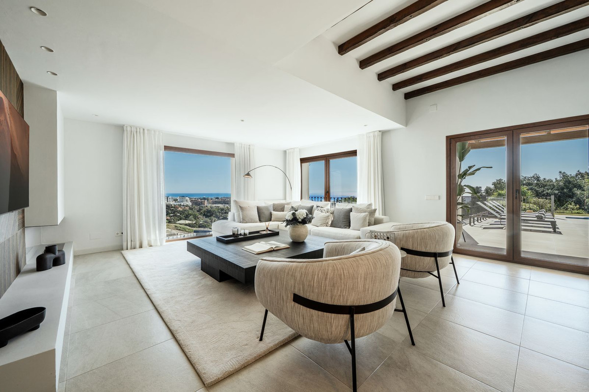 5 Bed, 5 Bath, HouseFor Sale, Estepona, Malaga