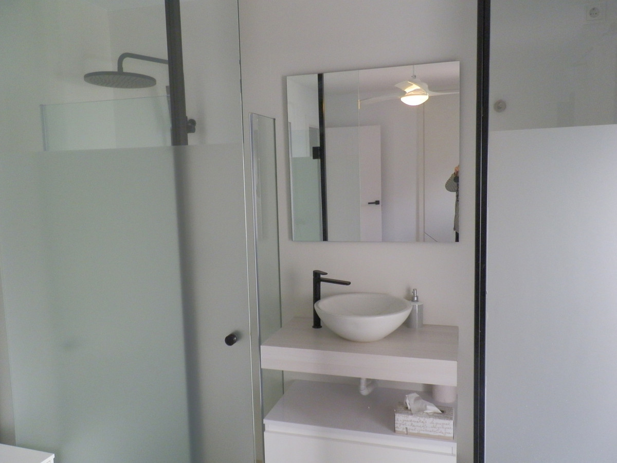 2 Bed, 2 Bath, HouseFor Sale, Nueva Andalucia, Malaga