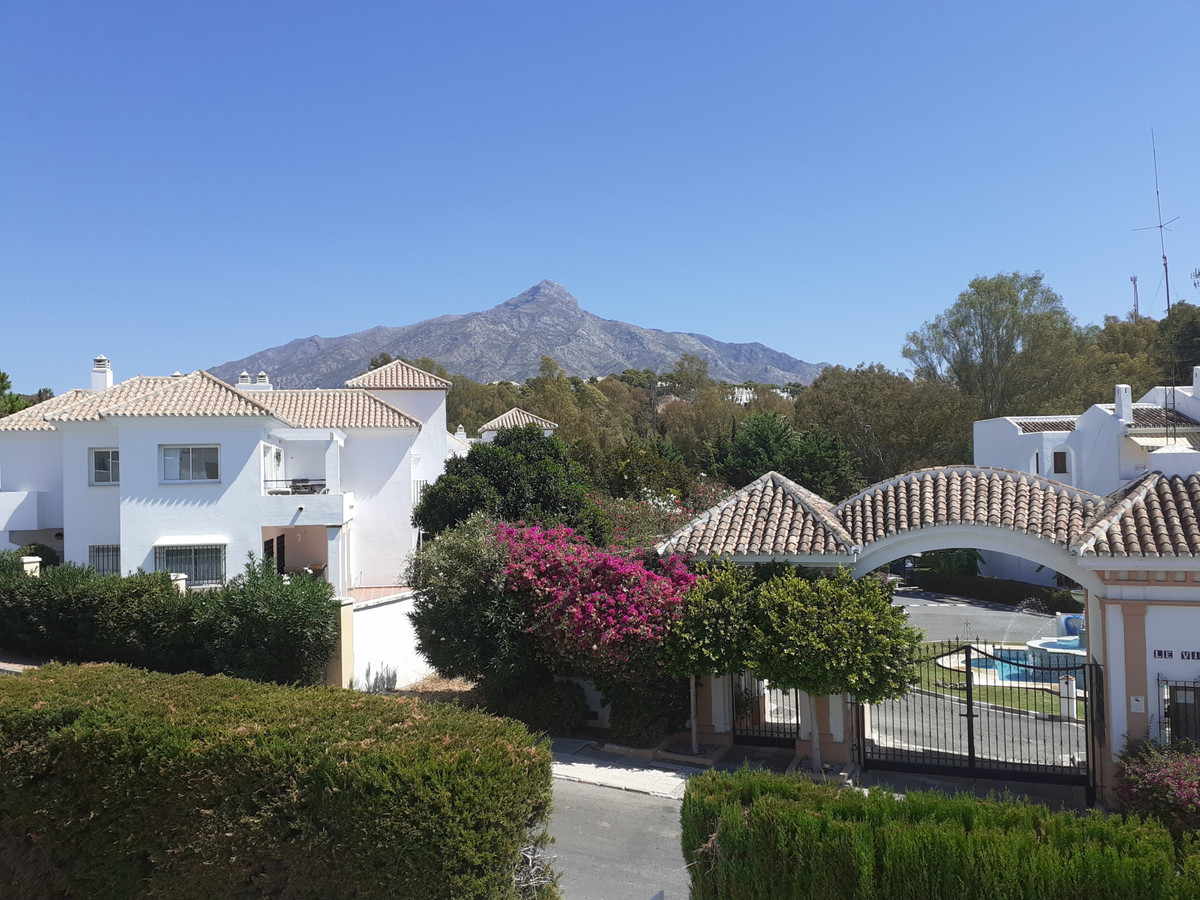 2 Bed, 2 Bath, HouseFor Sale, Nueva Andalucia, Malaga