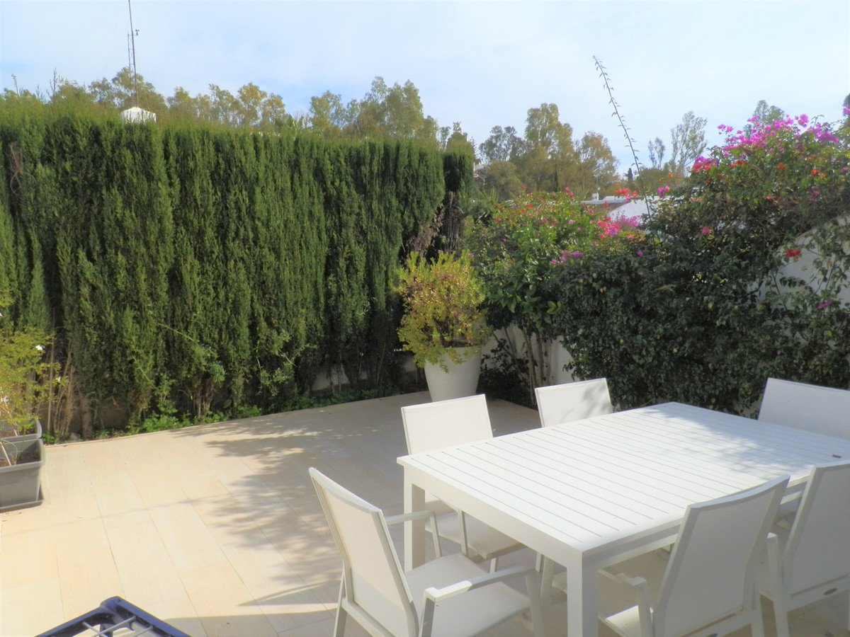 2 Bed, 2 Bath, HouseFor Sale, Nueva Andalucia, Malaga