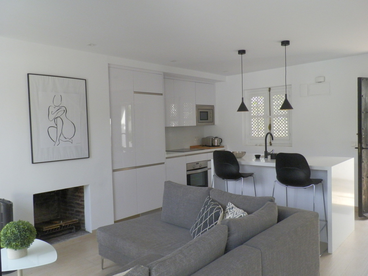 2 Bed, 2 Bath, HouseFor Sale, Nueva Andalucia, Malaga