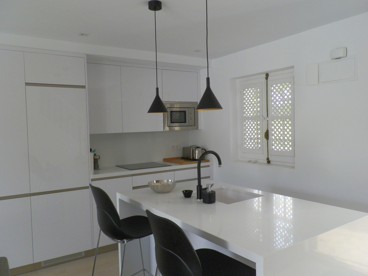 2 Bed, 2 Bath, HouseFor Sale, Nueva Andalucia, Malaga