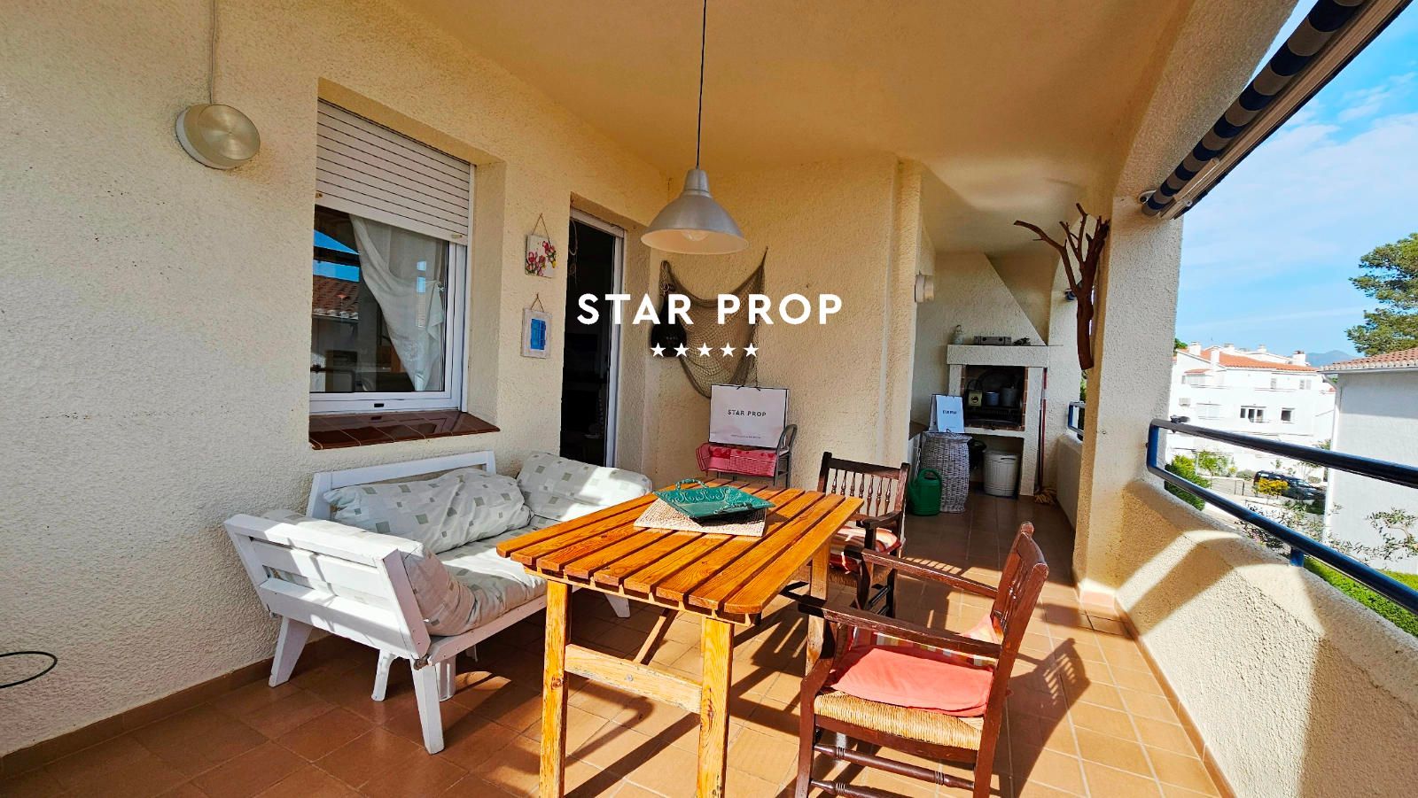 3 Bed, 1 Bath, ApartmentFor Sale, Llançà, Girona