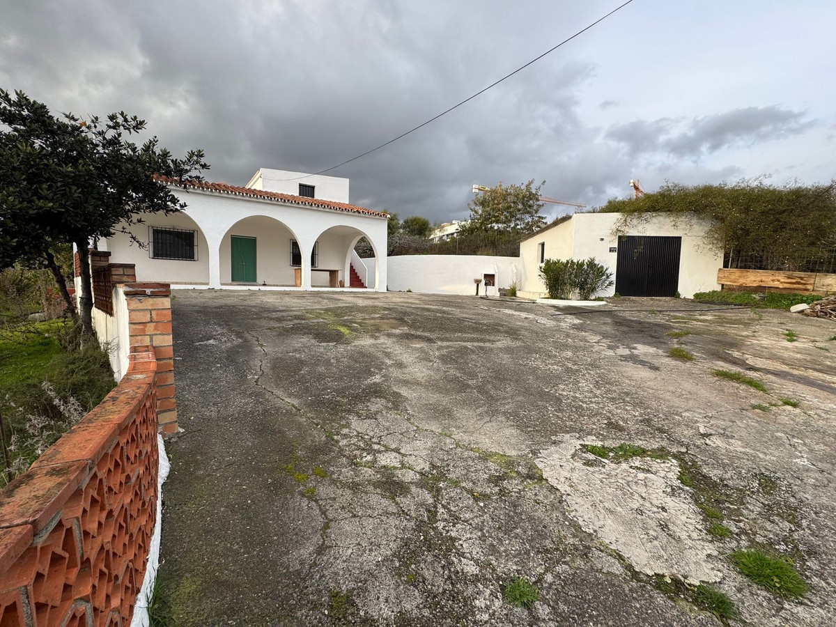 4 Bed, 1 Bath, HouseFor Sale, Cancelada, Malaga