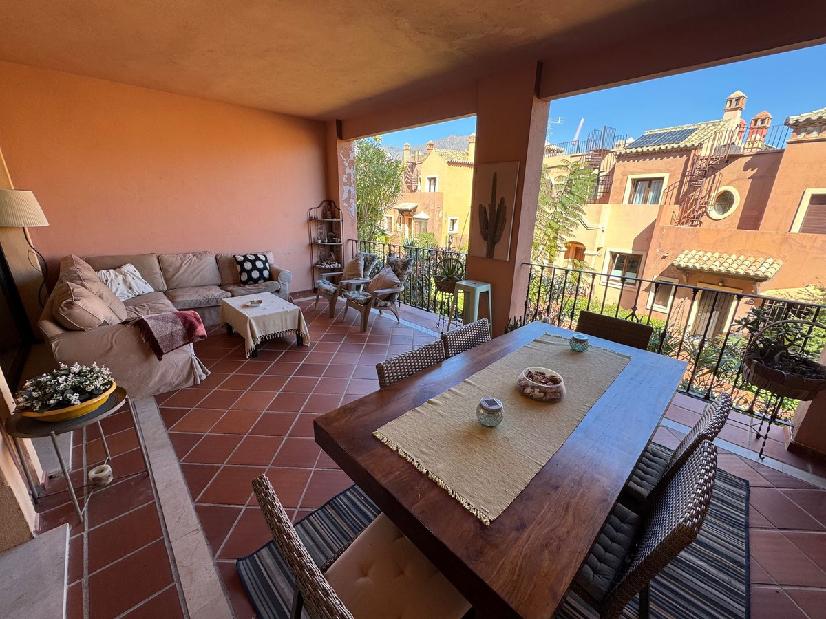 4 Bed, 3 Bath, HouseFor Sale, Estepona, Malaga