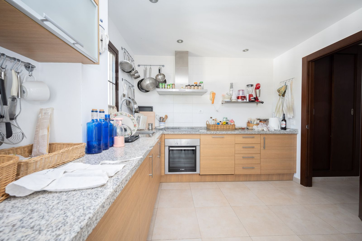 3 Bed, 3 Bath, ApartmentFor Sale, Los Monteros, Malaga