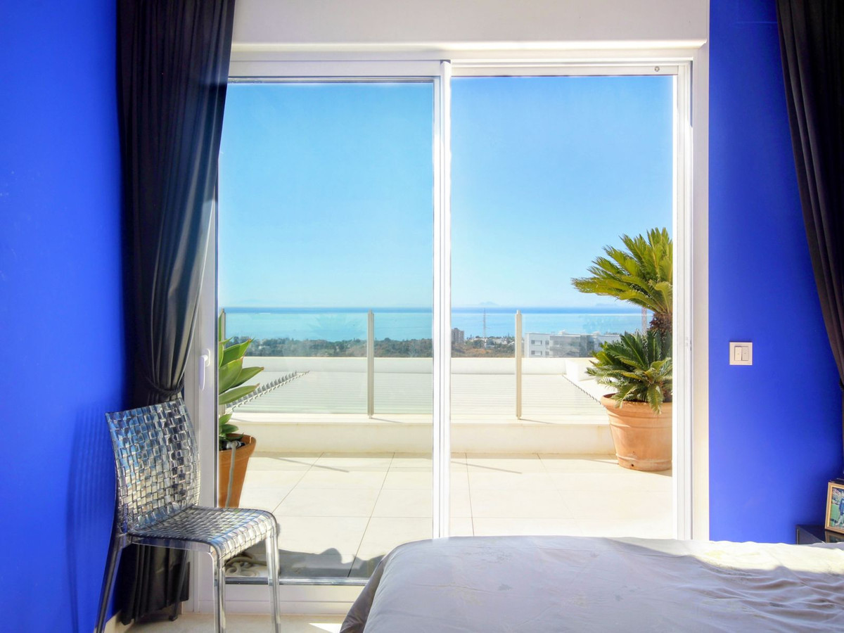 2 Bed, 2 Bath, ApartmentFor Sale, Los Monteros, Malaga