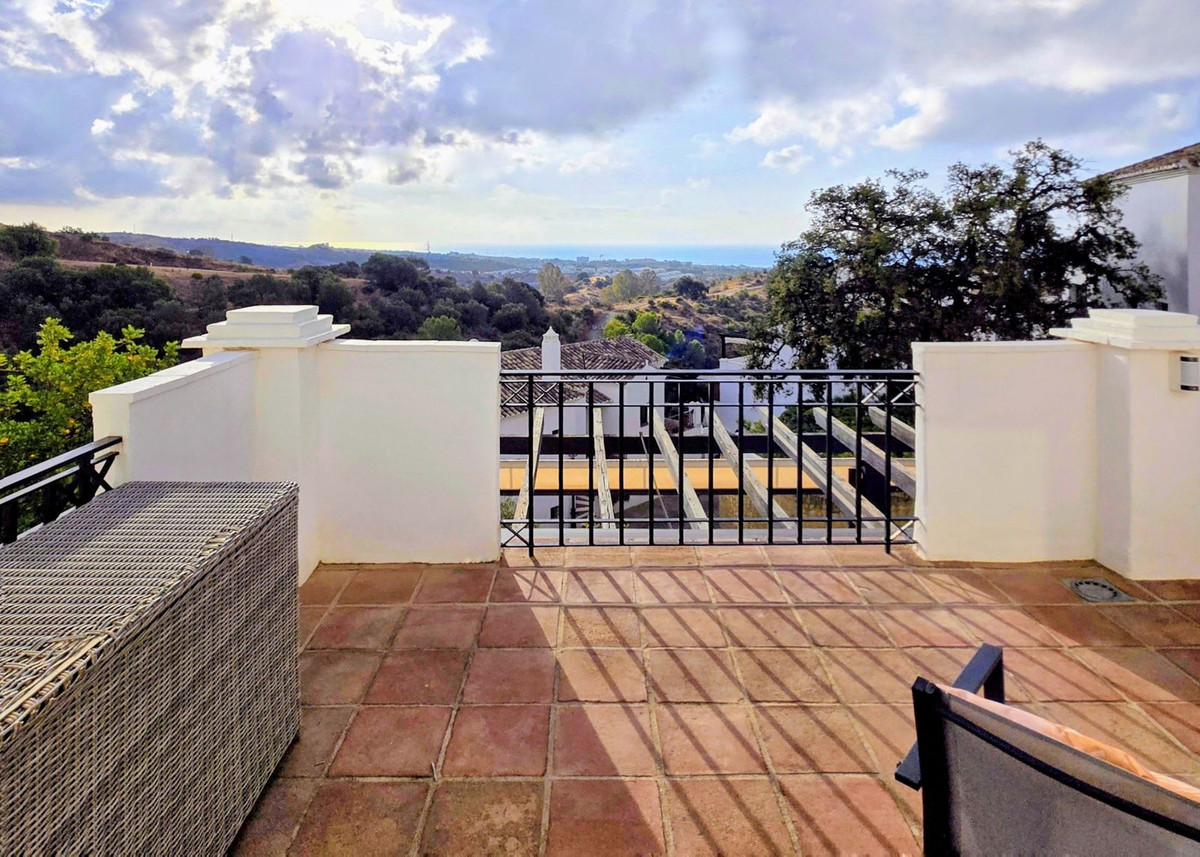 3 Bed, 4 Bath, ApartmentFor Sale, Los Monteros, Malaga