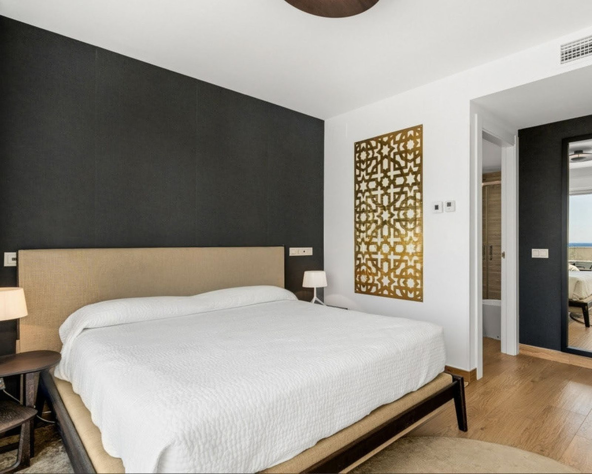 3 Bed, 3 Bath, ApartmentFor Sale, Los Monteros, Malaga