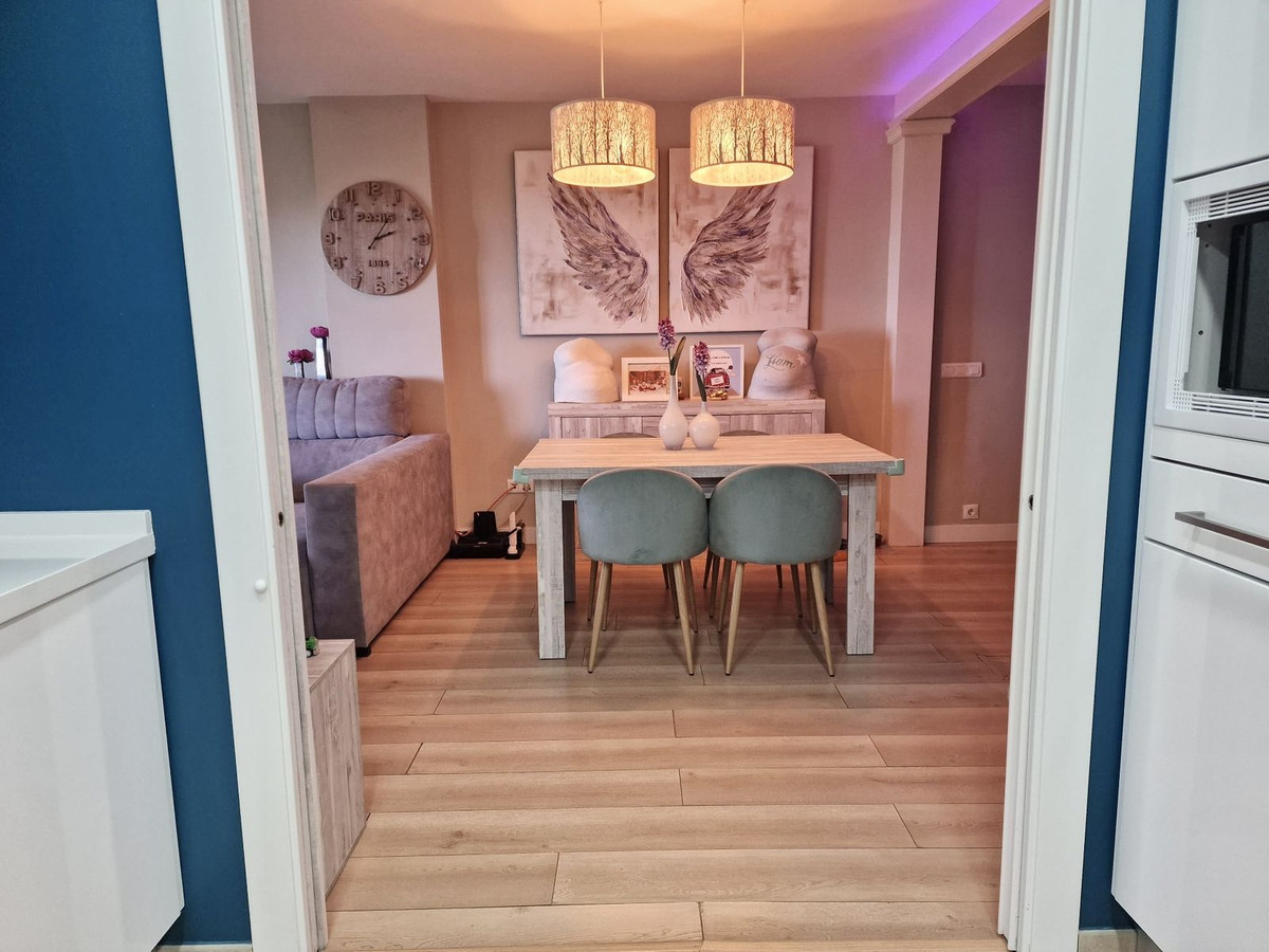 3 Bed, 2 Bath, ApartmentFor Sale, Riviera Del Sol, Malaga