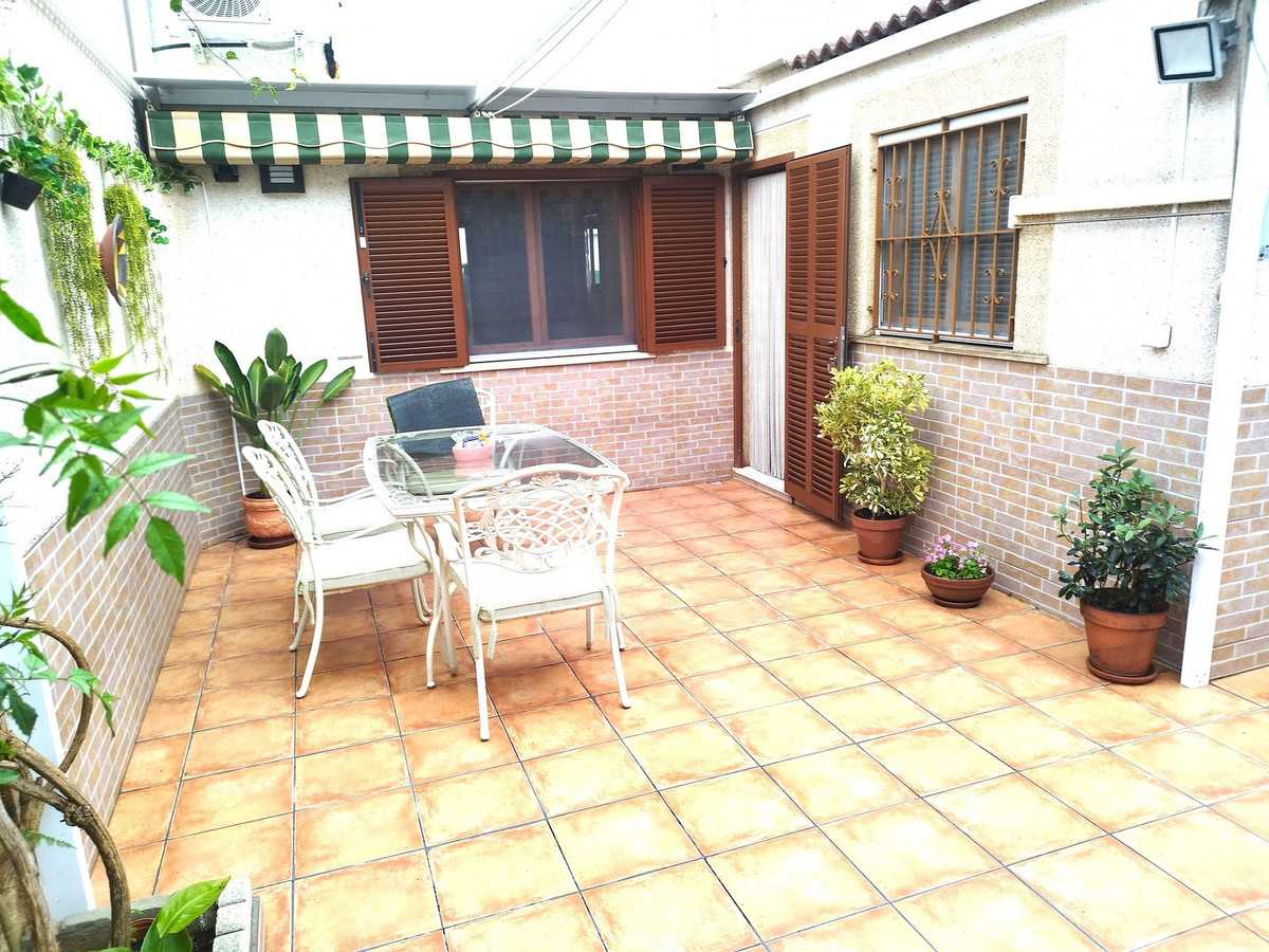 5 Bed, 2 Bath, HouseFor Sale, Palma de Mallorca, Islas Baleares