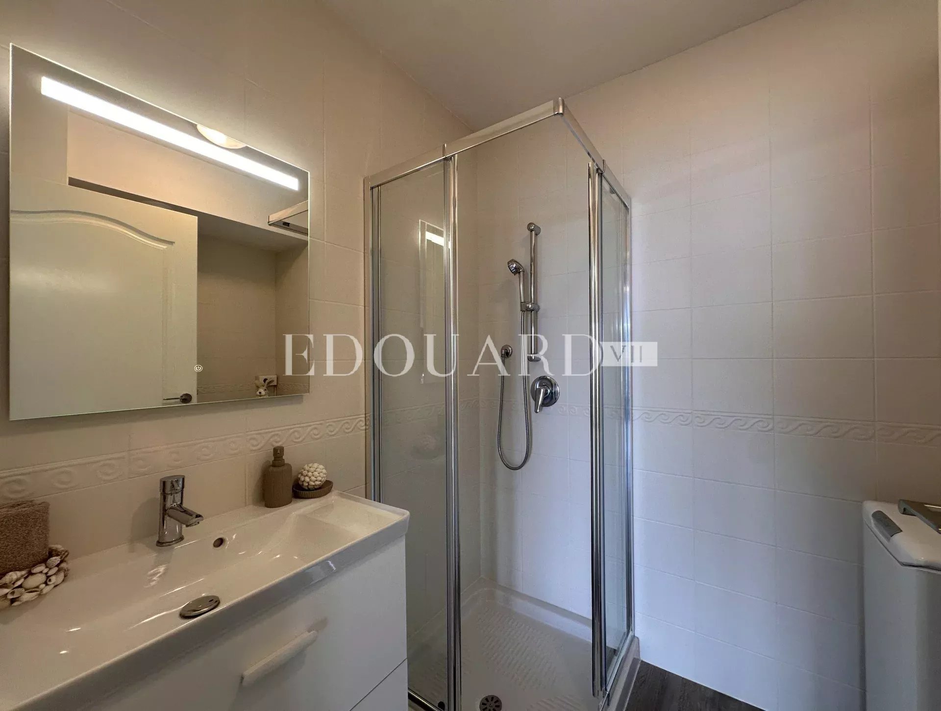 1 Bath, ApartmentFor Sale, Roquebrune-Cap-Martin, Alpes-Maritimes