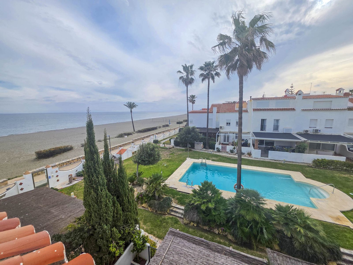 5 Bed, 4 Bath, HouseFor Sale, Casares Playa, Malaga