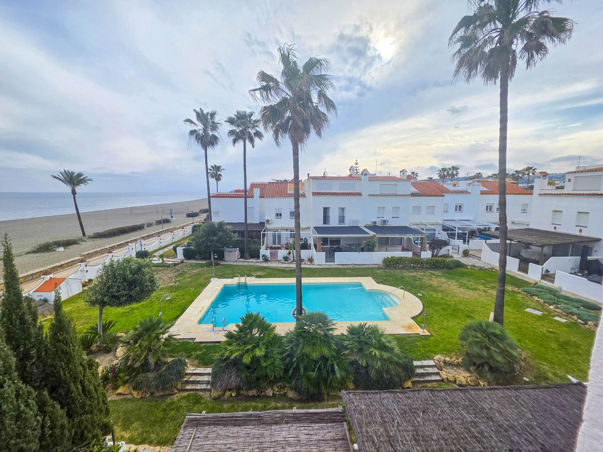 5 Bed, 4 Bath, HouseFor Sale, Casares Playa, Malaga