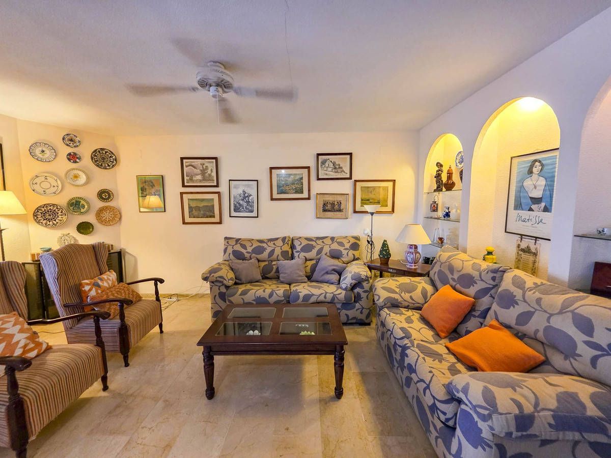 5 Bed, 4 Bath, HouseFor Sale, Casares Playa, Malaga