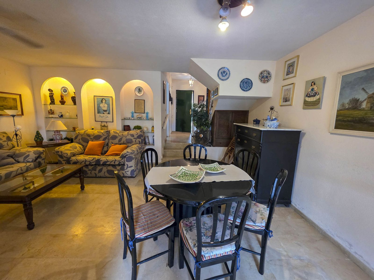 5 Bed, 4 Bath, HouseFor Sale, Casares Playa, Malaga