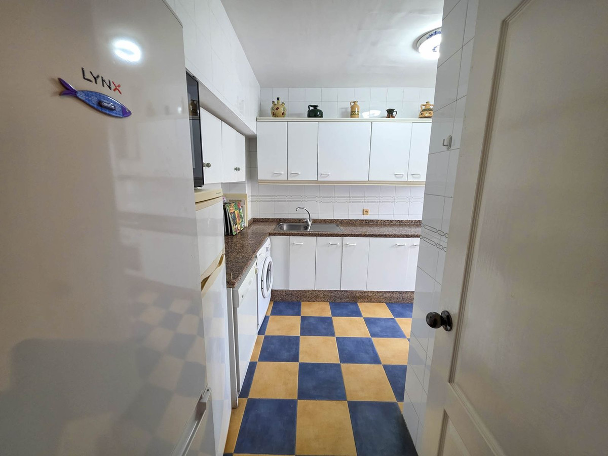 5 Bed, 4 Bath, HouseFor Sale, Casares Playa, Malaga