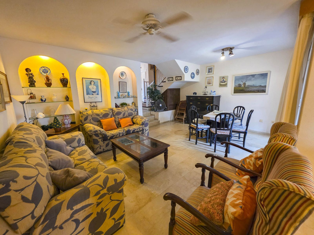 5 Bed, 4 Bath, HouseFor Sale, Casares Playa, Malaga