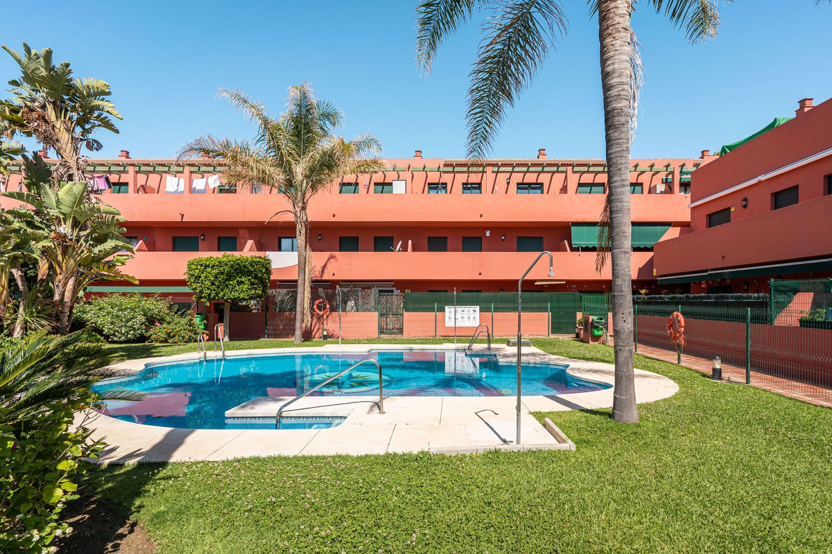 2 Bed, 1 Bath, ApartmentFor Sale, Casares Playa, Malaga