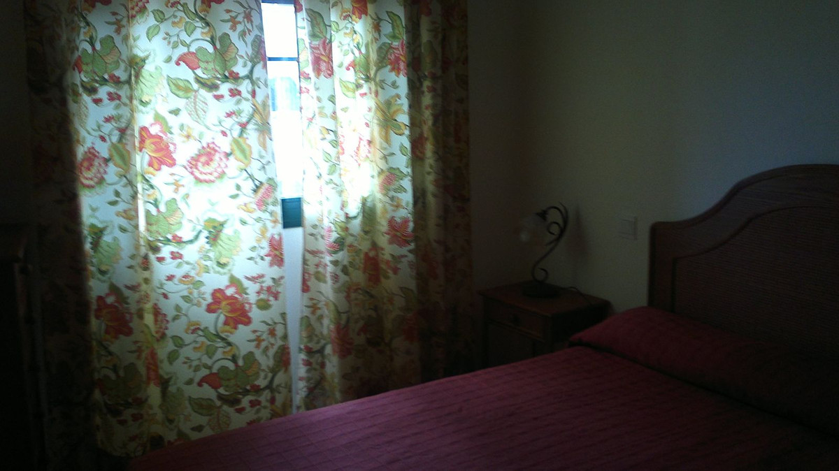 2 Bed, 1 Bath, ApartmentFor Sale, Casares Playa, Malaga