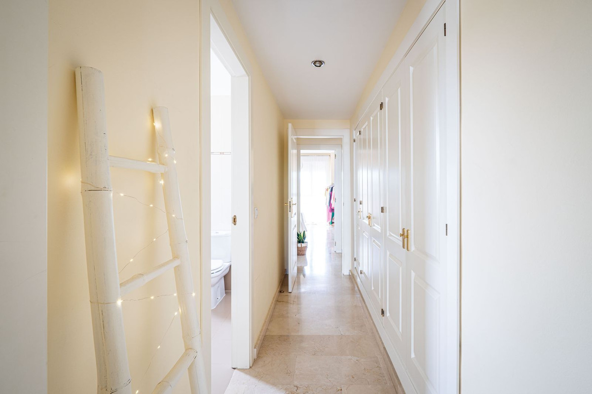 2 Bed, 2 Bath, ApartmentFor Sale, La Duquesa, Malaga