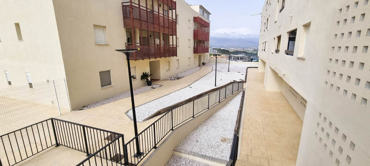 2 Bed, 2 Bath, ApartmentFor Sale, La Duquesa, Malaga