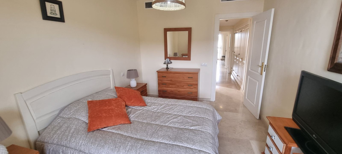 2 Bed, 2 Bath, ApartmentFor Sale, La Duquesa, Malaga