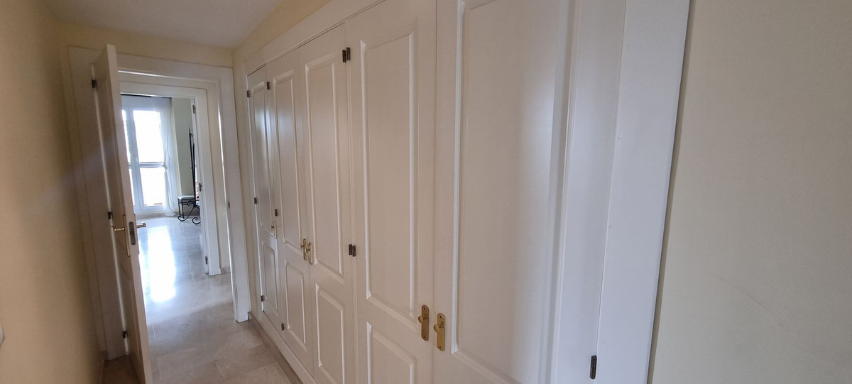 2 Bed, 2 Bath, ApartmentFor Sale, La Duquesa, Malaga