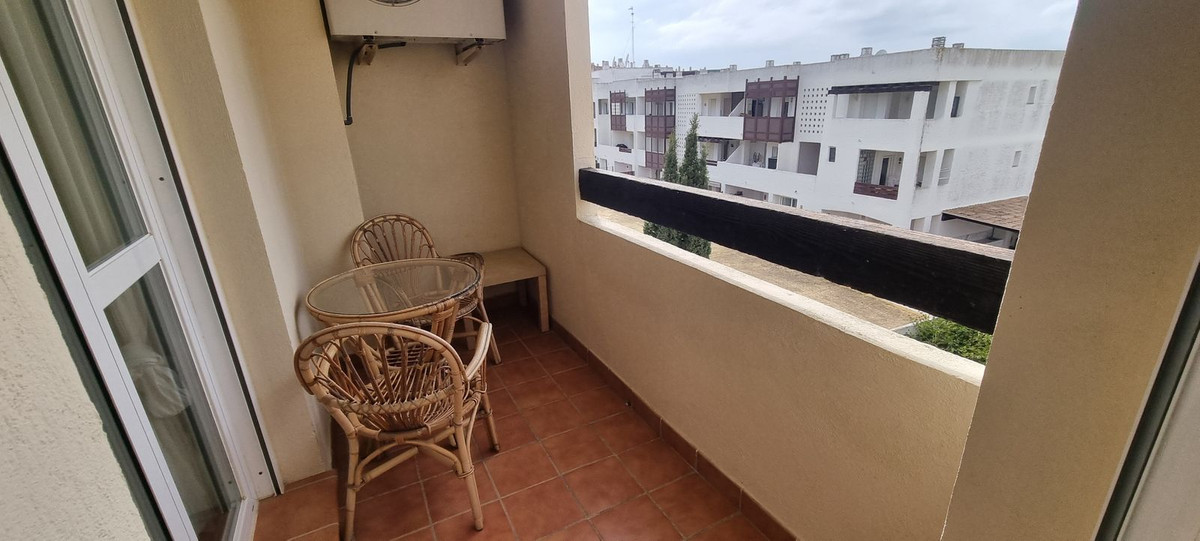 2 Bed, 2 Bath, ApartmentFor Sale, La Duquesa, Malaga