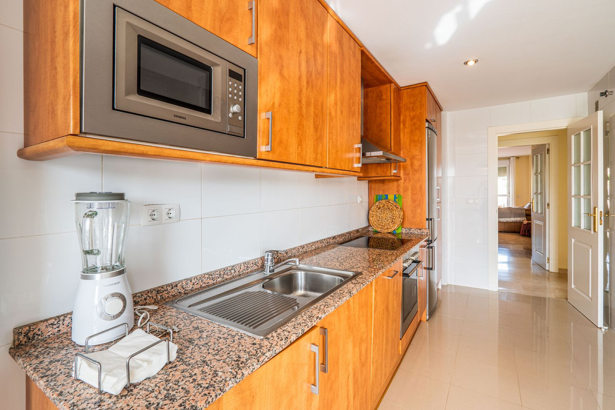 2 Bed, 2 Bath, ApartmentFor Sale, La Duquesa, Malaga